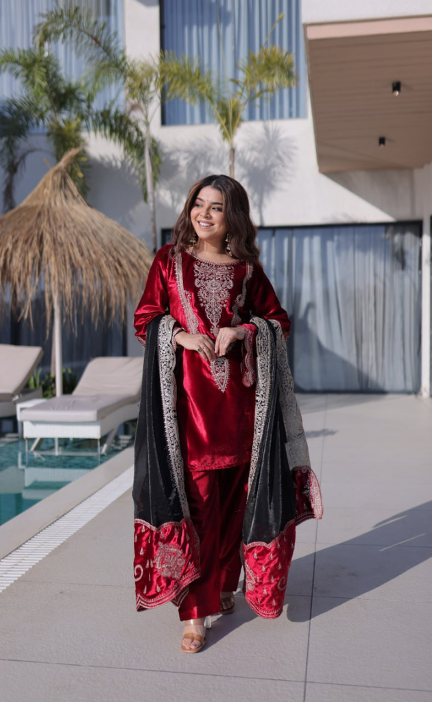 Ivora Ice Velvet Kurta Set