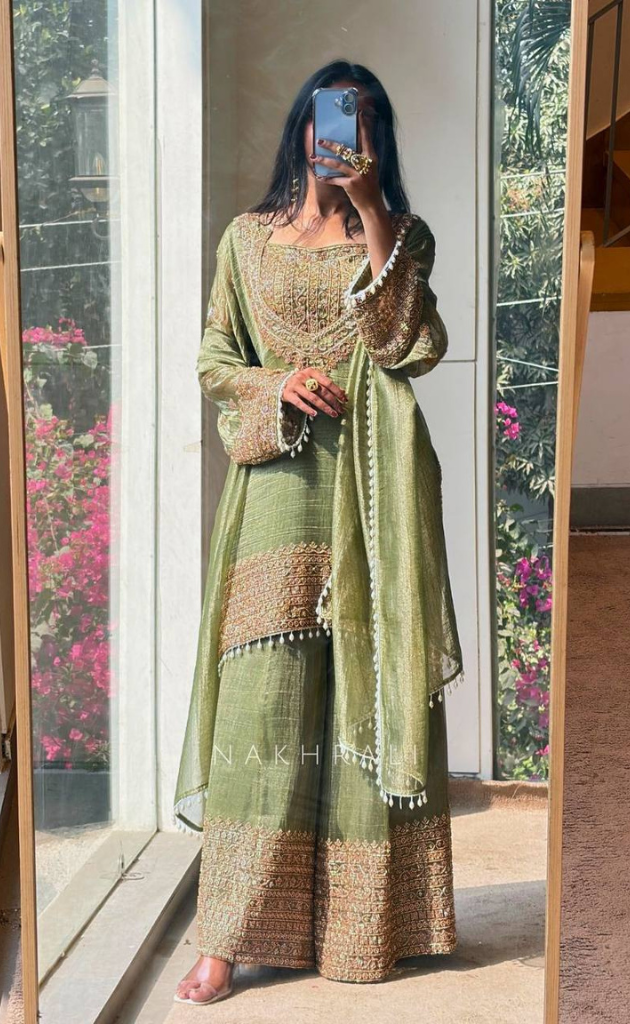 Nakhrali Suit Set