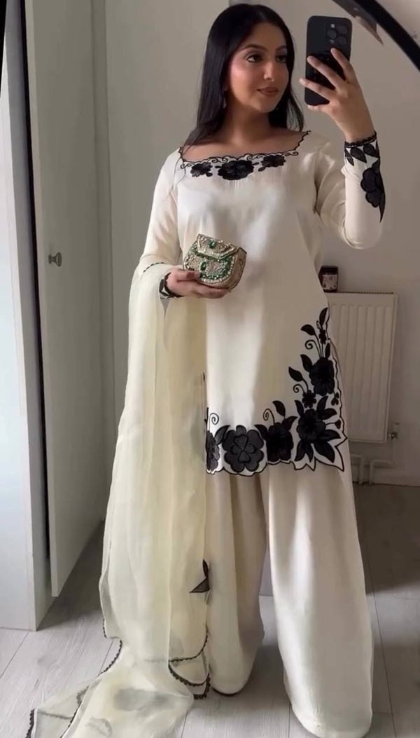 Adaa Luxe Farshi Set